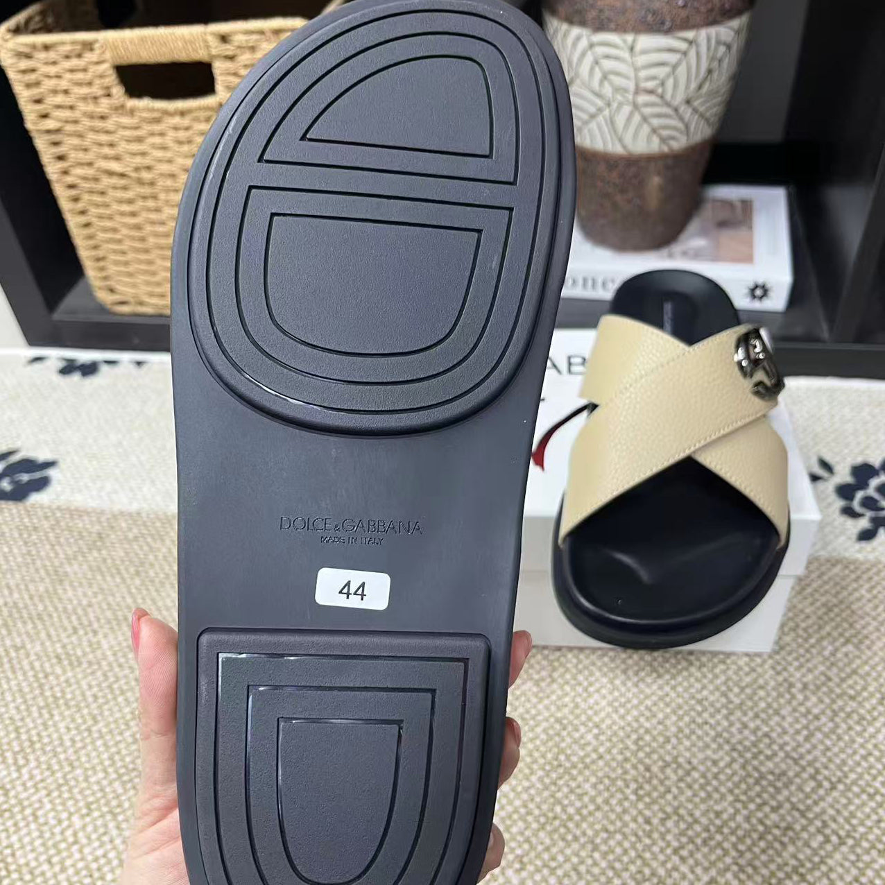 Dolce & Gabbana D&G Logo Print Slide Sandals – Unisex Couple's Summer Slippers