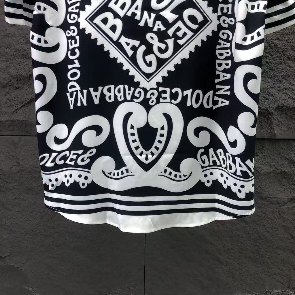Dolce & Gabbana DG Baroque Scroll Print Short-Sleeve Button-Down Shirt | White & Navy