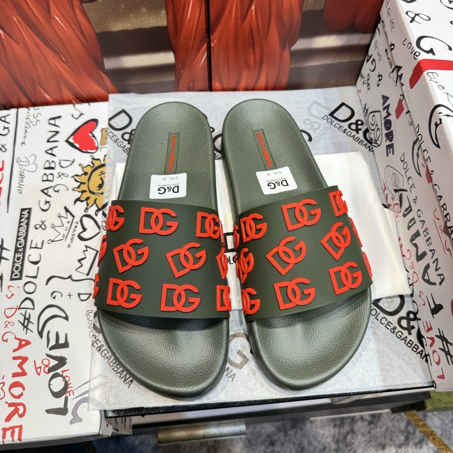 Dolce & Gabbana D&G Logo Print Slide Sandals – Unisex Couple's Summer Slippers