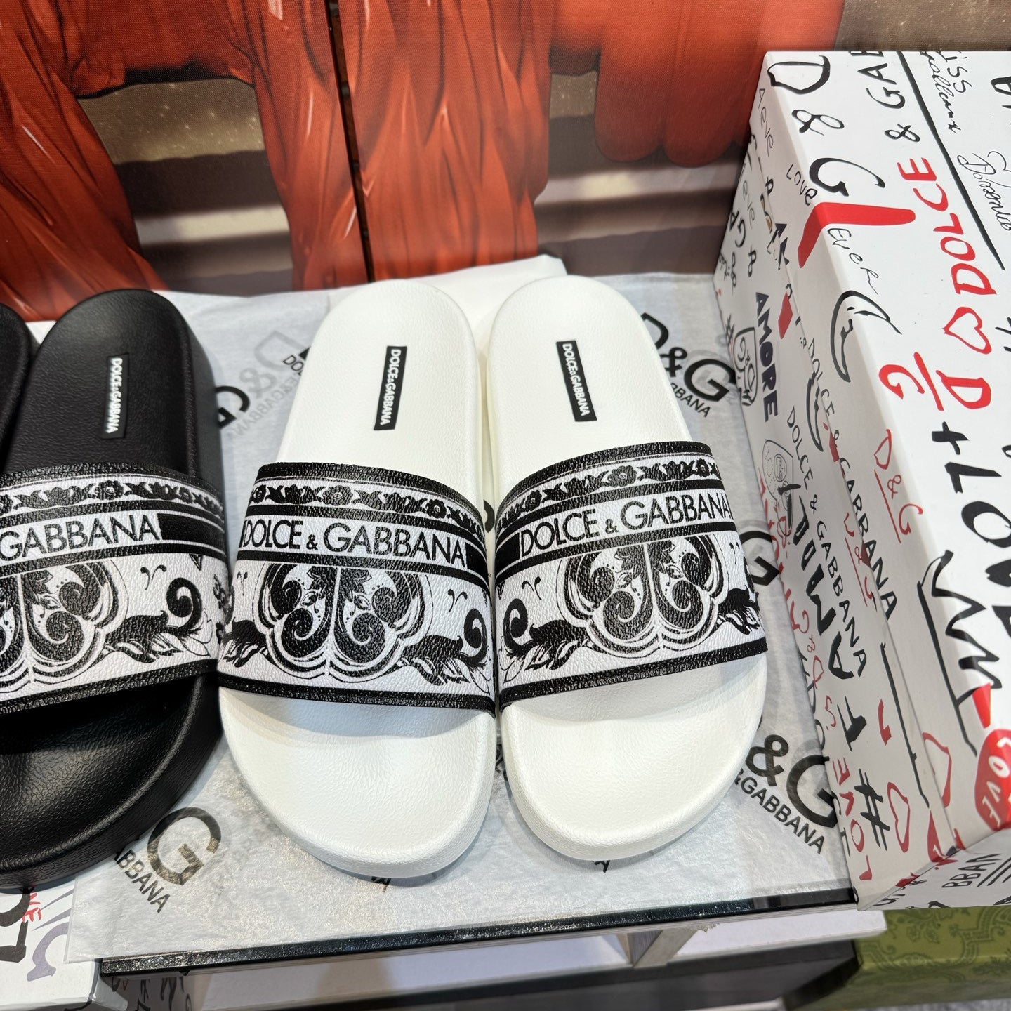 Dolce & Gabbana D&G Logo Print Slide Sandals – Unisex Couple's Summer Slippers