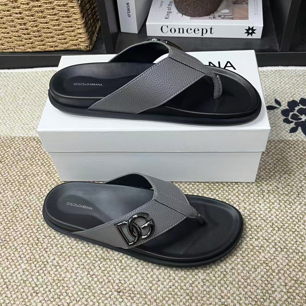 Dolce & Gabbana D&G Logo Print Slide Sandals – Unisex Couple's Summer Slippers
