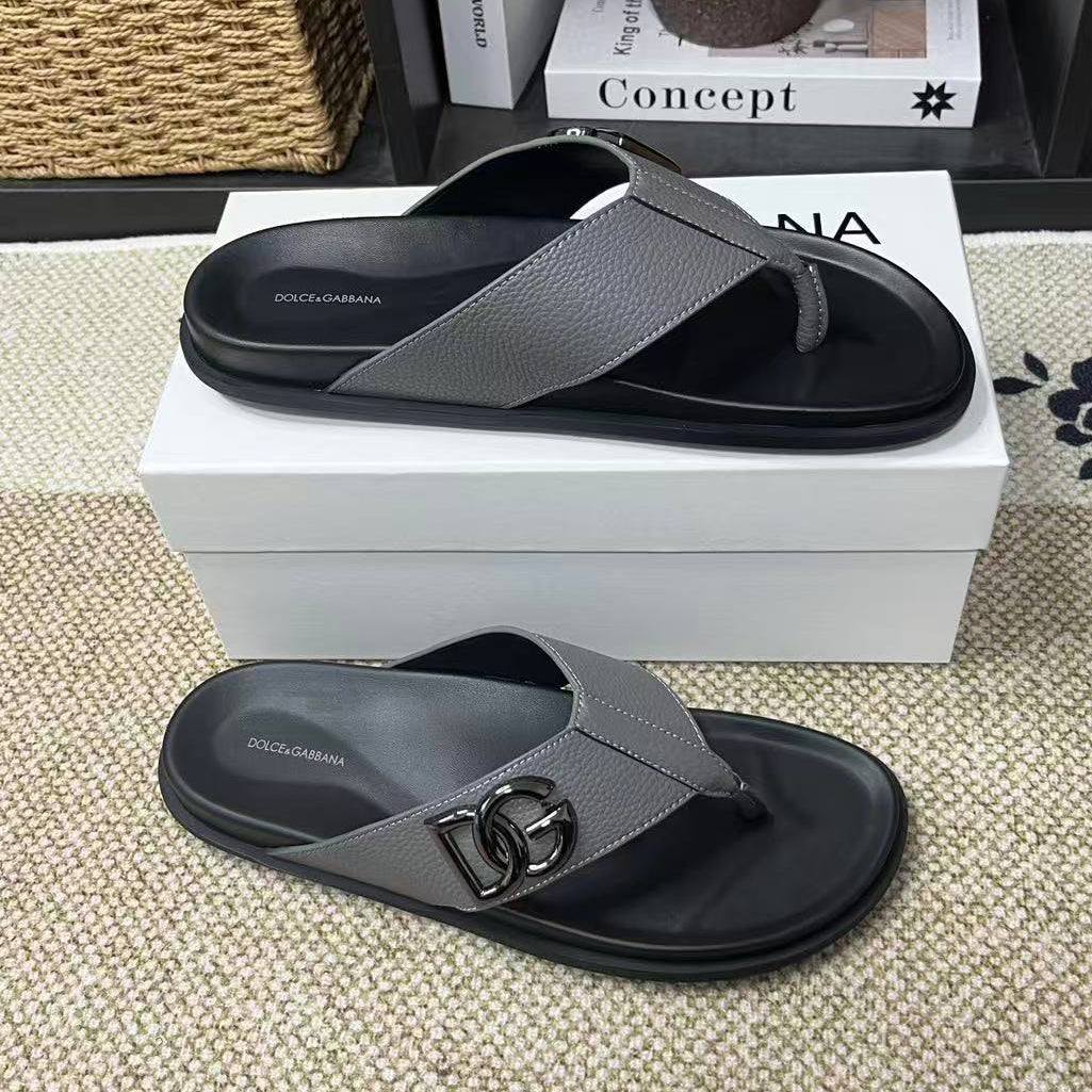 Dolce & Gabbana D&G Logo Print Slide Sandals – Unisex Couple's Summer Slippers