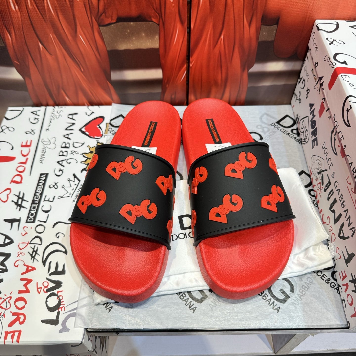 Dolce & Gabbana D&G Logo Print Slide Sandals – Unisex Couple's Summer Slippers