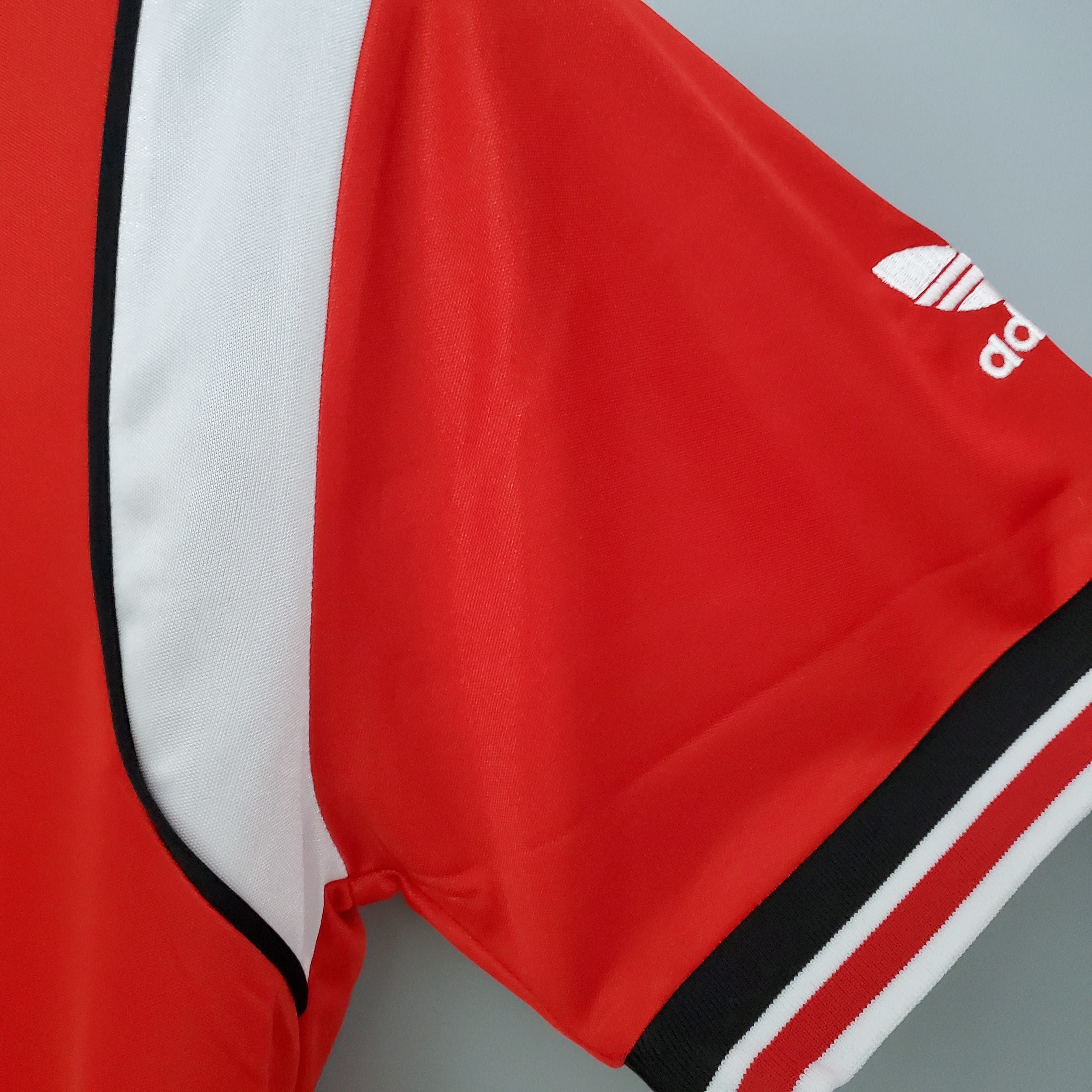 Manchester United 85/86 Home Short Sleeve Jersey