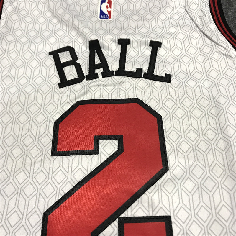 Men's Chicago Bulls Lonzo Ball #2 White 2022/23 Swingman Jerseys - City Edition