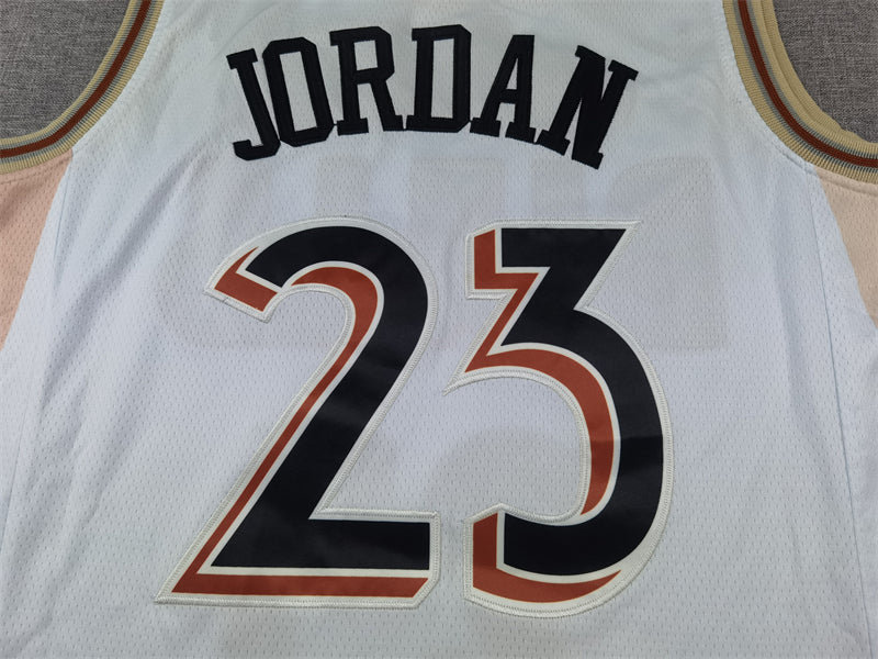 Men's Chicago Bulls Michael Jordan #23 White 2024/25 Swingman Player Jerseys - City Edition