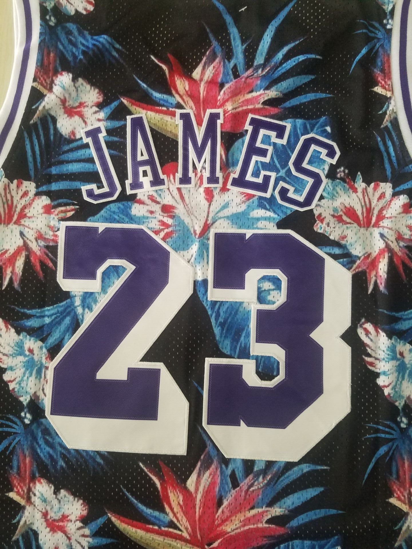 Men's LeBron James Los Angeles Lakers #23 NBA Classics Authentic Jerseys