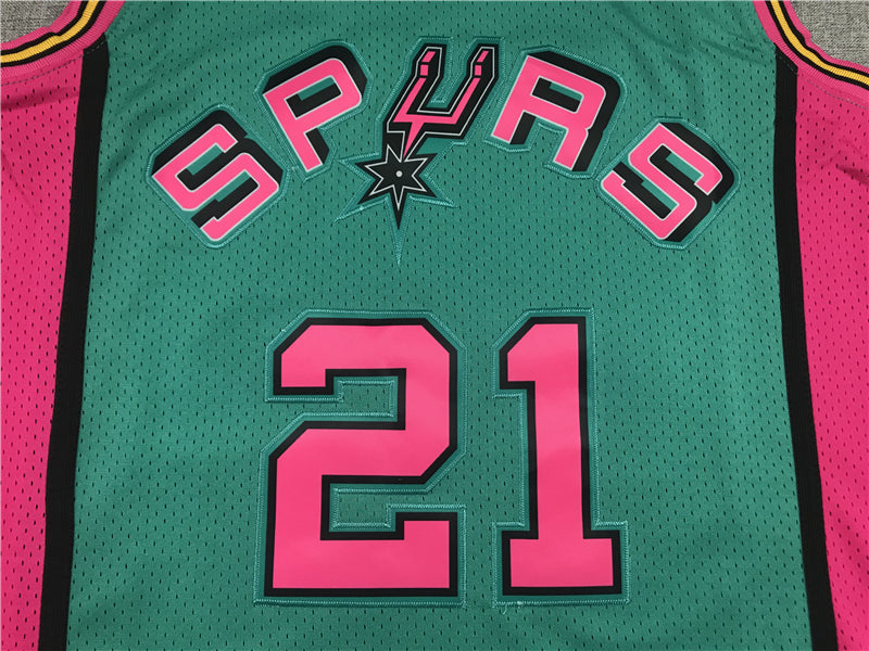 Men's San Antonio Spurs Tim Duncan Green 1998/99 Classics Swingman Player Jerseys