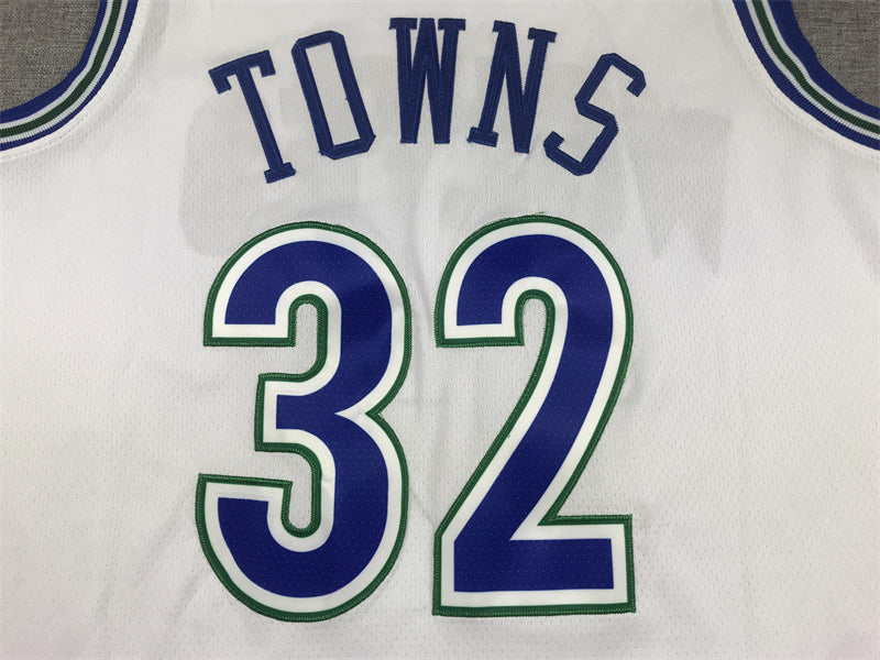 Men's Minnesota Timberwolves Karl-Anthony Towns #32 White Swingman Player Jerseys