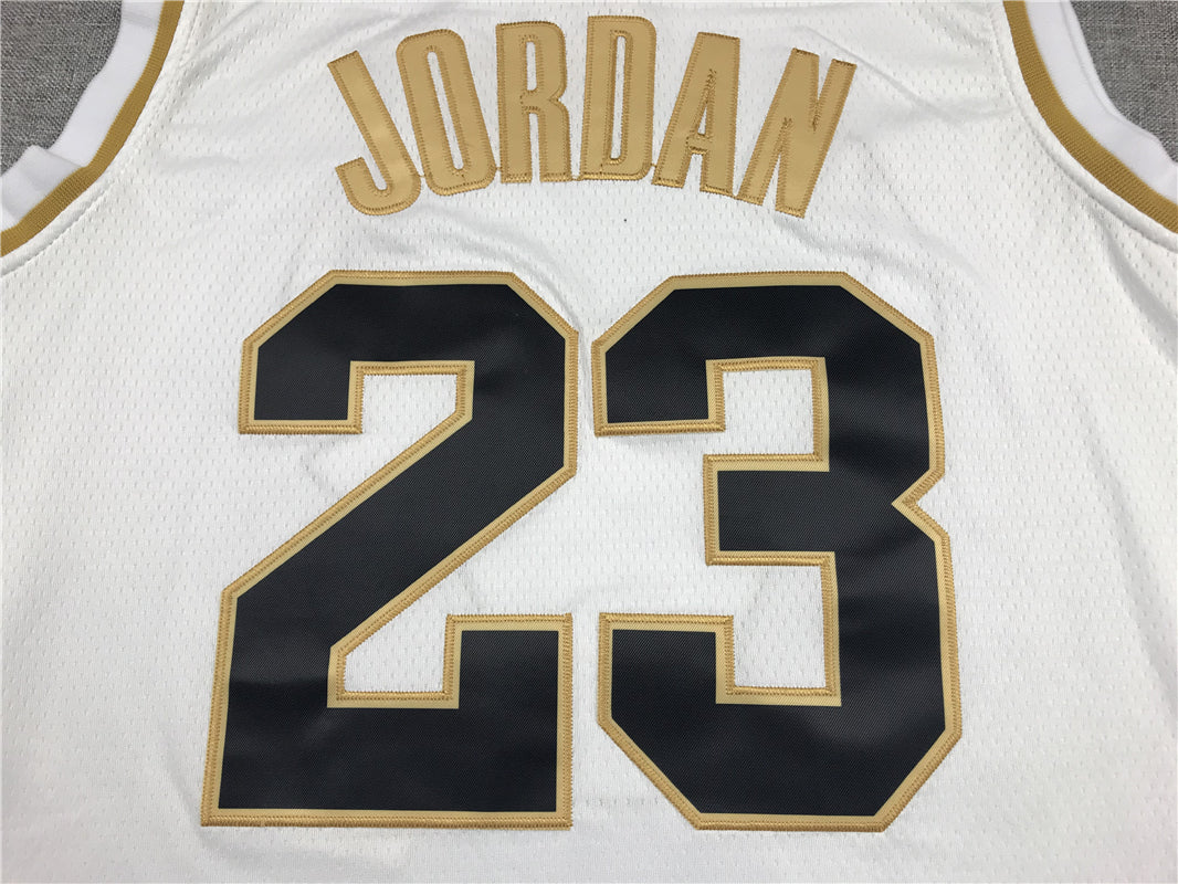 Men's Chicago Bulls Michael Jordan #23 White Classics Swingman Player Jerseys