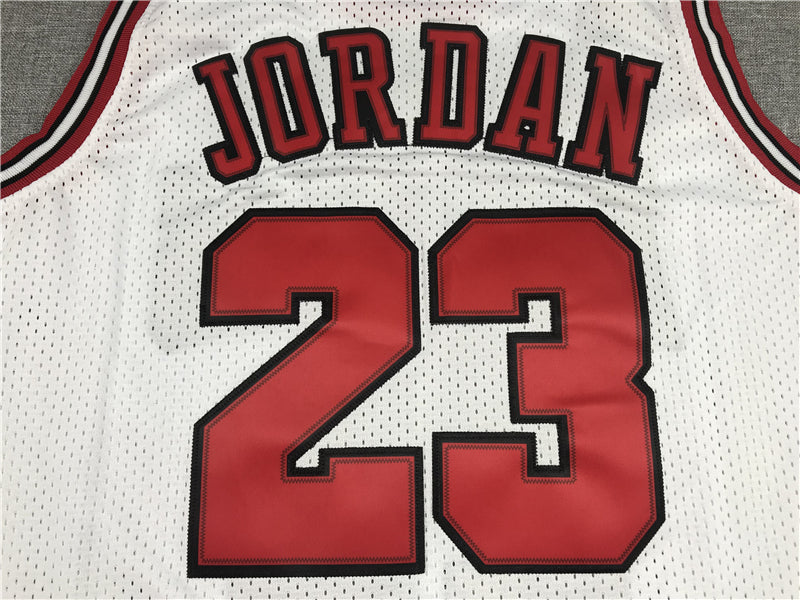 Men's Chicago Bulls Michael Jordan 1995-96 Hardwood Classics Swingman Jerseys